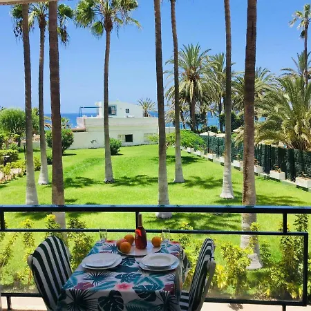 Appartamento Comodoro 50Mt Seafront And View Garden Wi-Fi Free