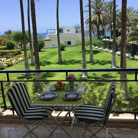 Comodoro 50Mt Seafront And View Garden Wi-Fi Free Διαμέρισμα