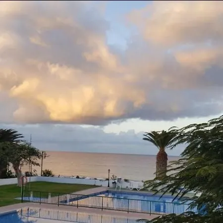 Comodoro 50Mt Seafront And View Garden Wi-Fi Free *